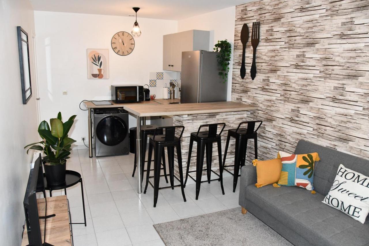 Appartement 32 M2 Intra Muros - Wifi - Netflix - Bureau Avignon Luaran gambar