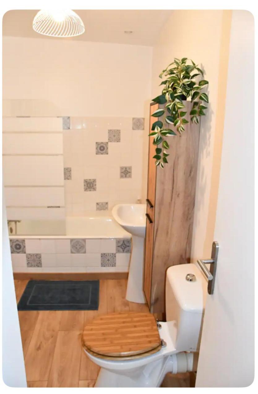 Appartement 32 M2 Intra Muros - Wifi - Netflix - Bureau Avignon Luaran gambar